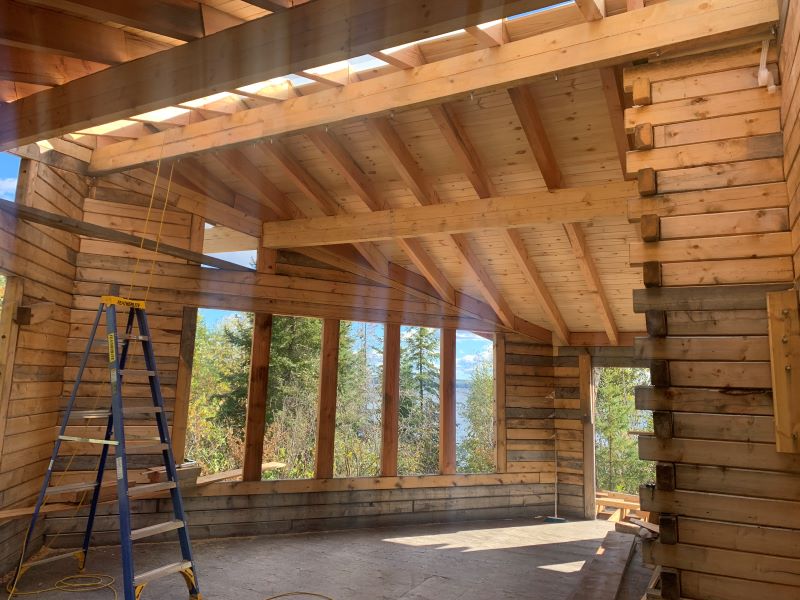 New interior sunroom picture at Dufault's Island Outpost.